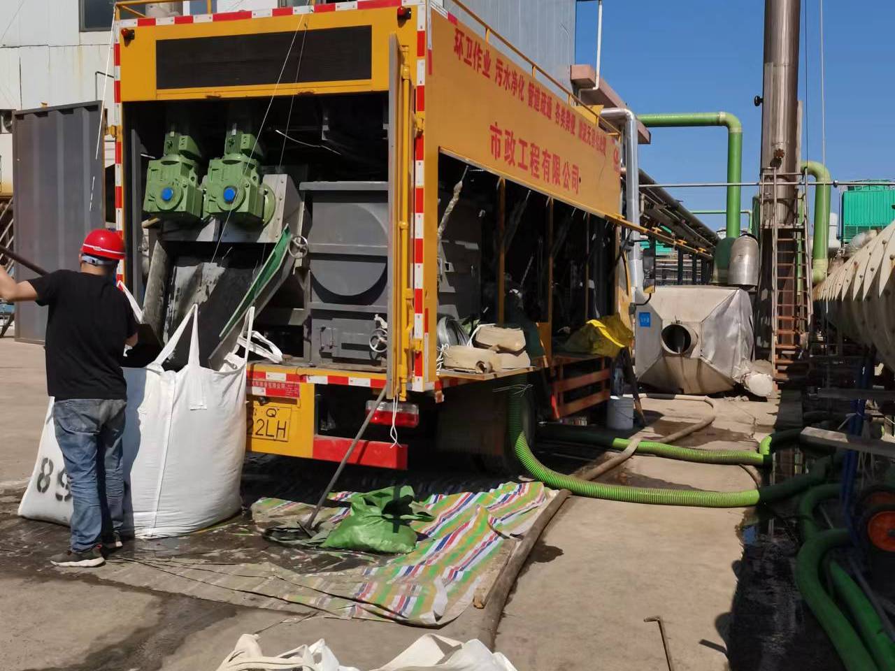 洛江淤泥压干处理